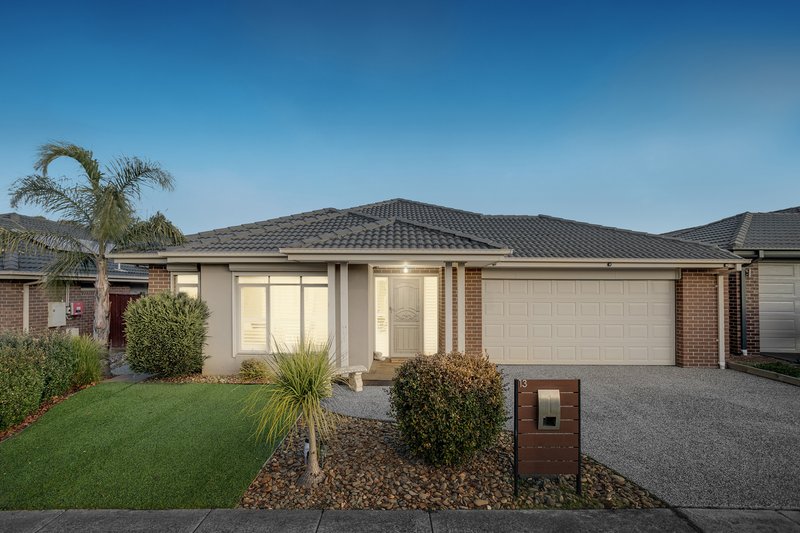 13 Golf Links Drive, Beveridge VIC 3753