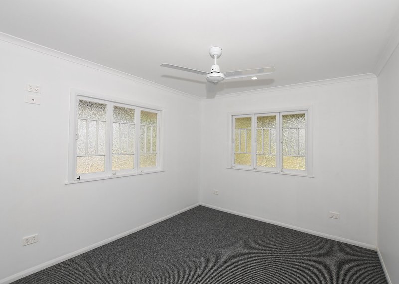 Photo - 13 Gossner Street, Scarness QLD 4655 - Image 12