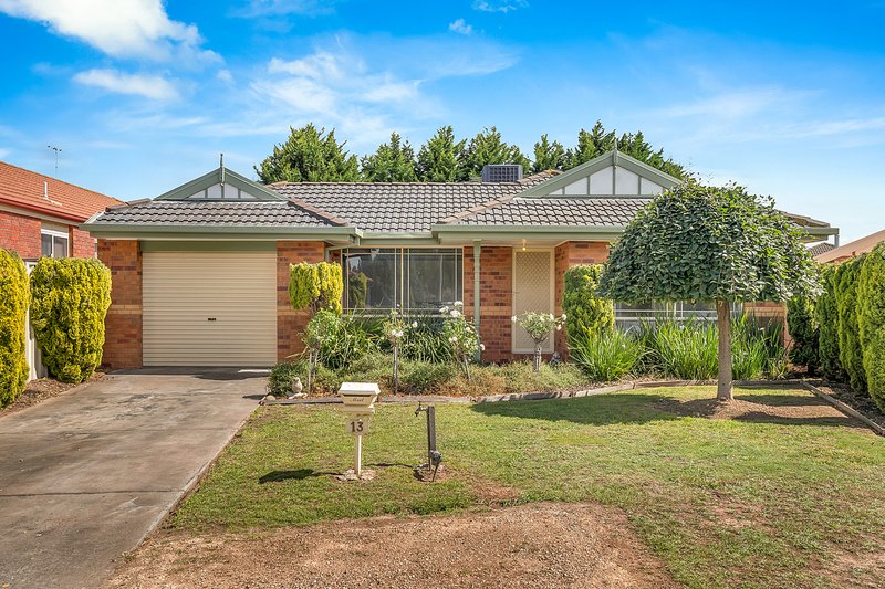 13 Goulburn Way, Craigieburn VIC 3064