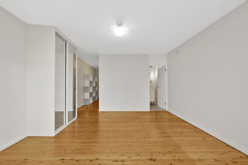 Photo - 13 Grafton Crescent, Dee Why NSW 2099 - Image 15