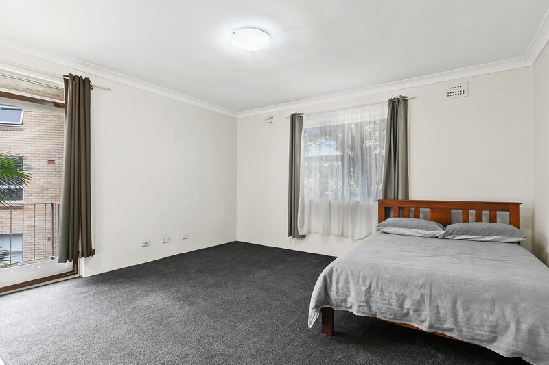 Photo - 13 Grafton Crescent, Dee Why NSW 2099 - Image 26