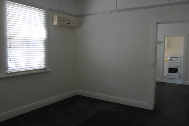 Photo - 1/3 Graham Road, Hamilton NSW 2303 - Image 3