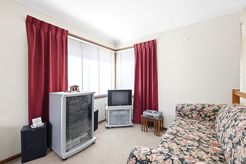 Photo - 13 Graham Street, Bacchus Marsh VIC 3340 - Image 17