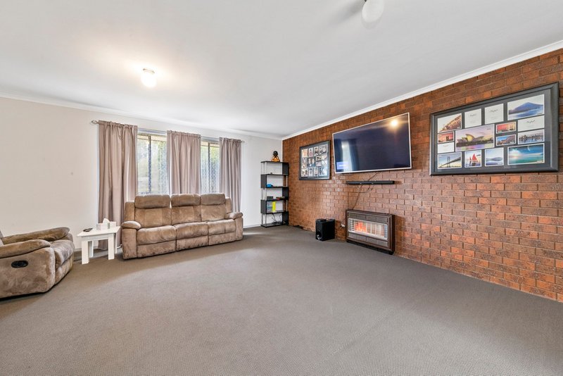 Photo - 13 Graham Street, Euroa VIC 3666 - Image 3