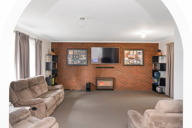 Photo - 13 Graham Street, Euroa VIC 3666 - Image 4