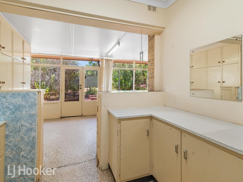 Photo - 13 Grantley Avenue North, Rostrevor SA 5073 - Image 7