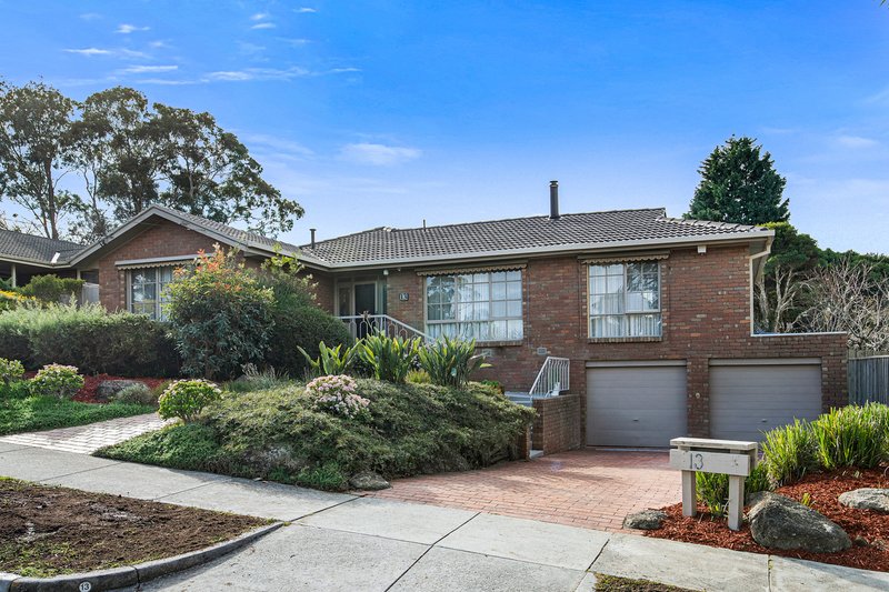 13 Great Western Drive, Vermont South VIC 3133