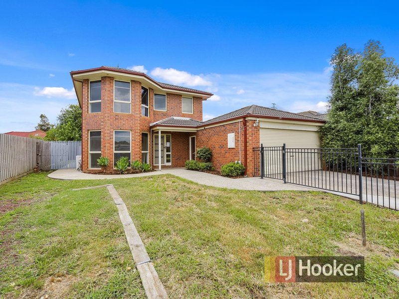 13 Greenbriar Way, Cranbourne West VIC 3977