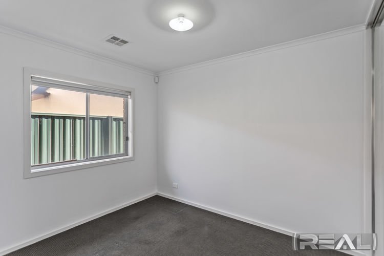 Photo - 13 Greentree Boulevard, Paralowie SA 5108 - Image 9