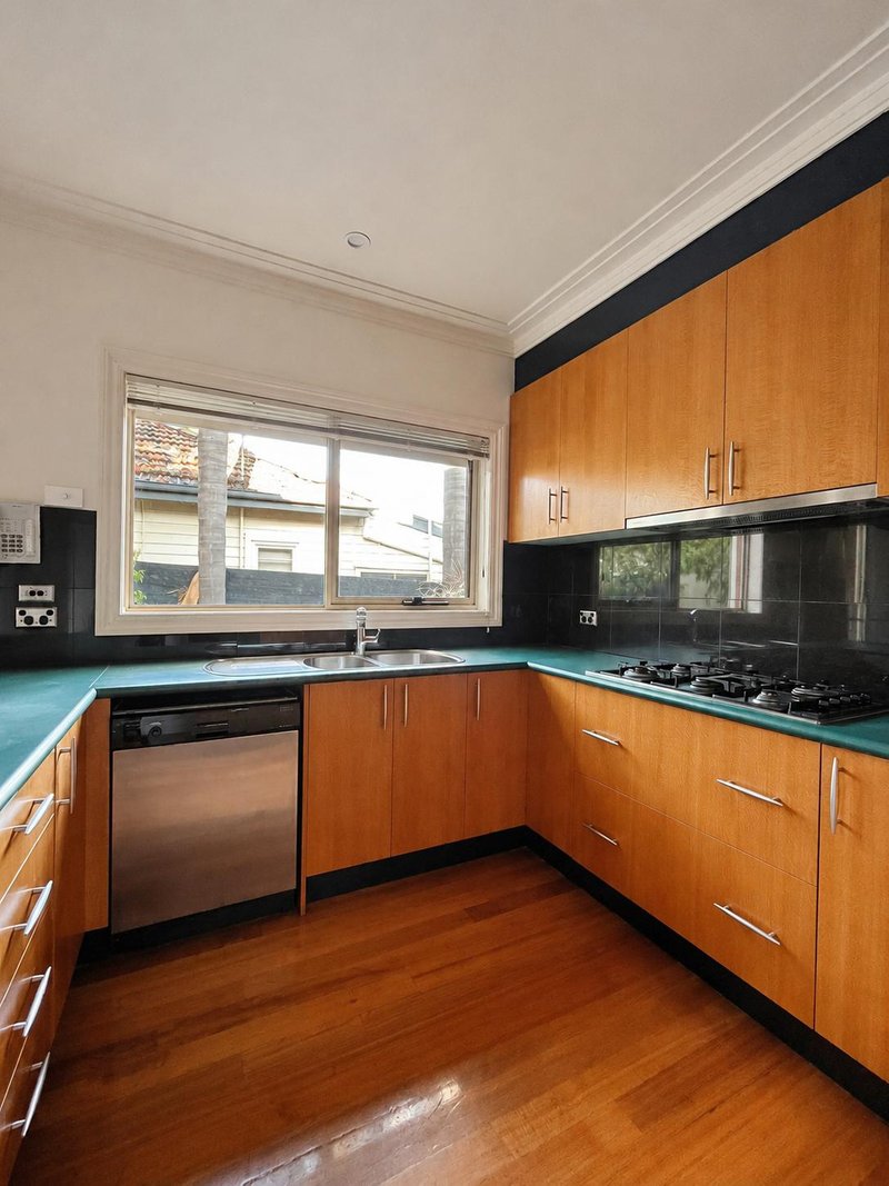 Photo - 1/3 Gregory Grove, Preston VIC 3072 - Image 5