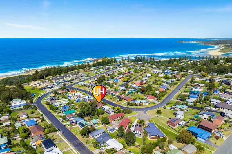 Photo - 13 Grenville Avenue, Tuross Head NSW 2537 - Image 18