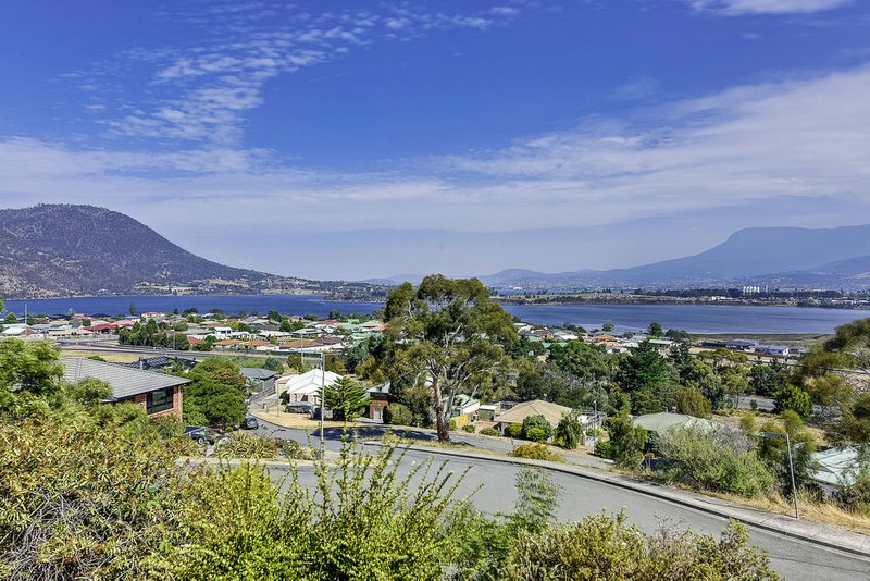 Photo - 13 Grevillea Avenue, Old Beach TAS 7017 - Image 17