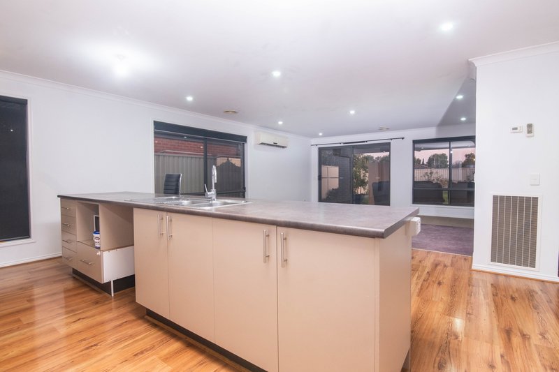 Photo - 13 Greybox Way, Kialla VIC 3631 - Image 4