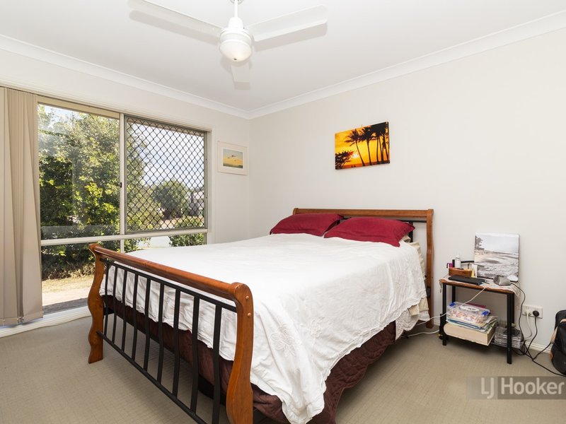 Photo - 13 Griffen Place, Crestmead QLD 4132 - Image 3