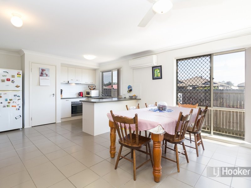 Photo - 13 Griffen Place, Crestmead QLD 4132 - Image 6