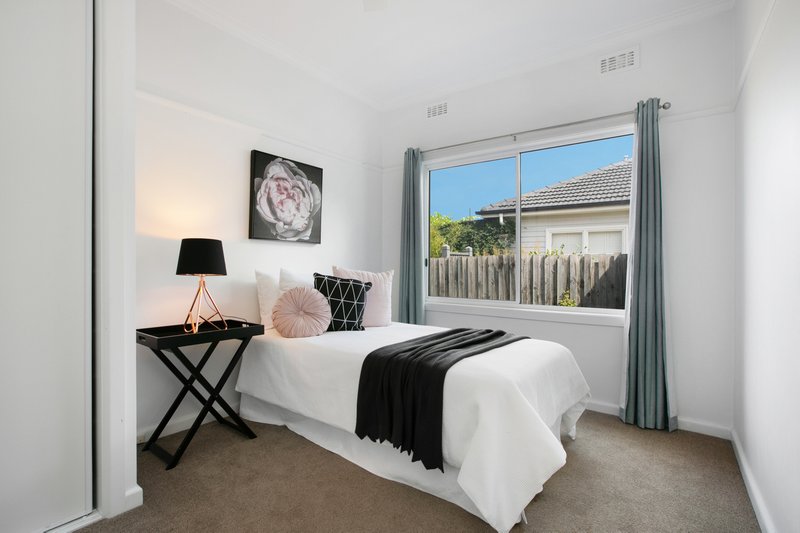 Photo - 13 Grimwade Street, Reservoir VIC 3073 - Image 10