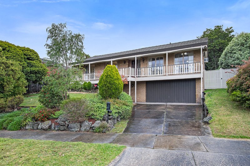 13 Guinevere Parade, Glen Waverley VIC 3150