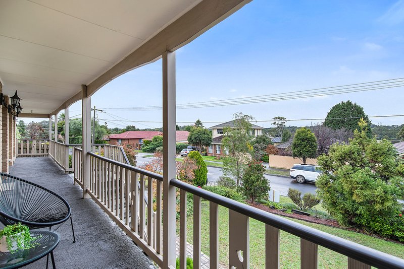 Photo - 13 Guinevere Parade, Glen Waverley VIC 3150 - Image 2