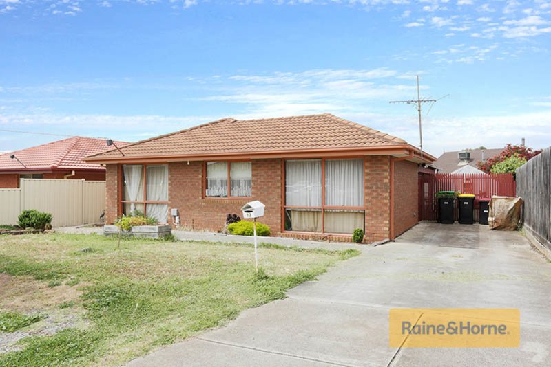 13 Gunnawarra Road, Kurunjang VIC 3337