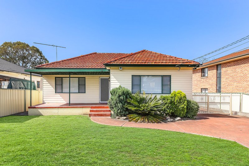 13 Haig Avenue, Georges Hall NSW 2198