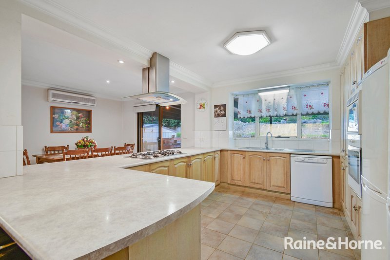 Photo - 13 Halcyon Way, Narre Warren South VIC 3805 - Image 8