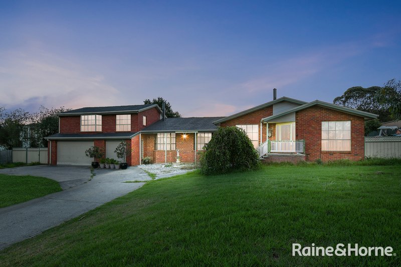 Photo - 13 Halcyon Way, Narre Warren South VIC 3805 - Image 1