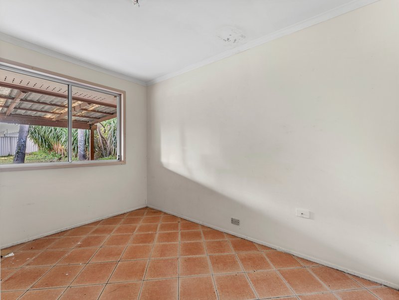 Photo - 13 Halfmoon Street, Browns Plains QLD 4118 - Image 3