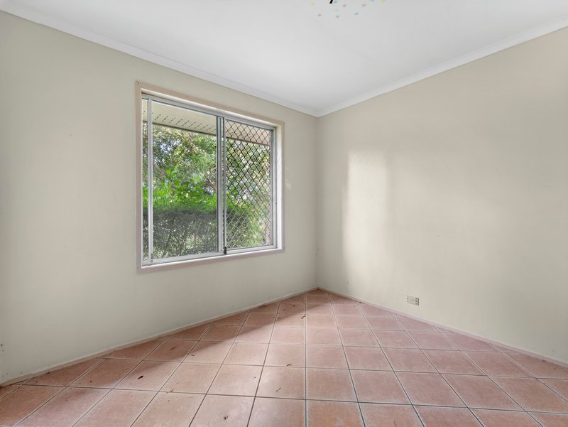 Photo - 13 Halfmoon Street, Browns Plains QLD 4118 - Image 5