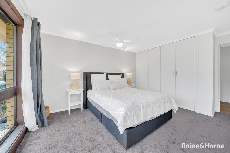 Photo - 13 Hamilton Crescent, Aberfoyle Park SA 5159 - Image 13