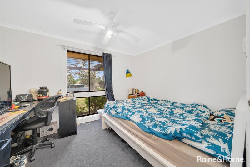 Photo - 13 Hamilton Crescent, Aberfoyle Park SA 5159 - Image 15