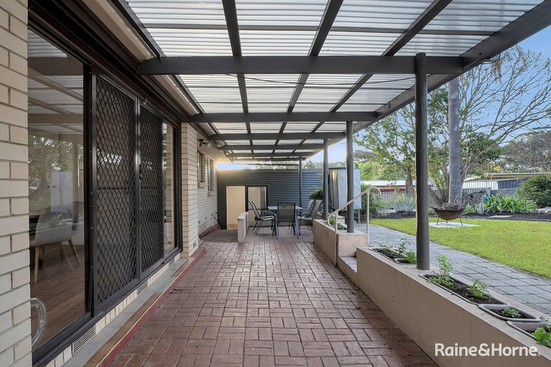 Photo - 13 Hamilton Crescent, Aberfoyle Park SA 5159 - Image 19