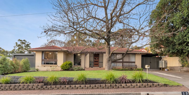 Photo - 13 Hamilton Crescent, Aberfoyle Park SA 5159 - Image 25