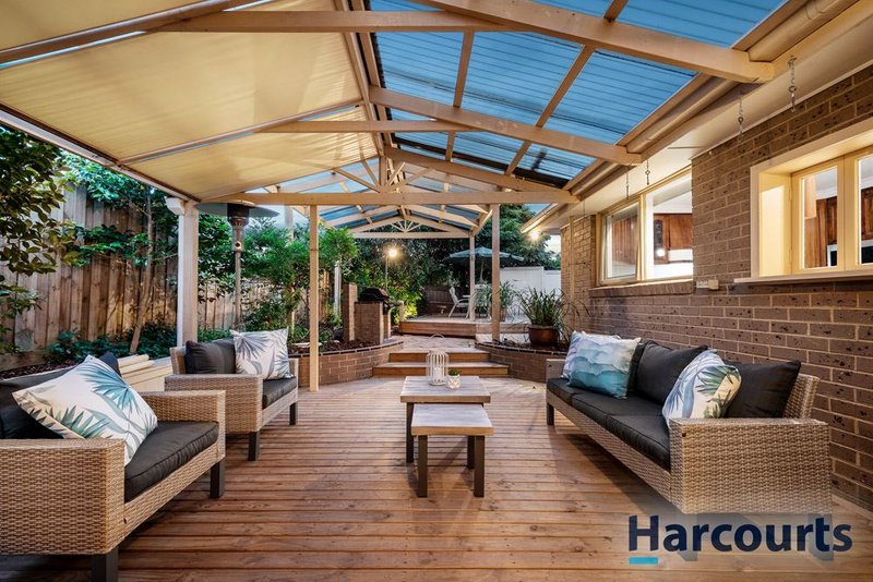 Photo - 13 Hamsterley Square, Wantirna VIC 3152 - Image 10