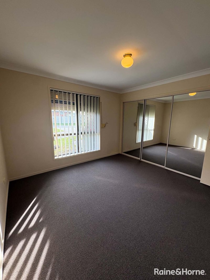 Photo - 1/3 Hanley Way, Goodna QLD 4300 - Image 4