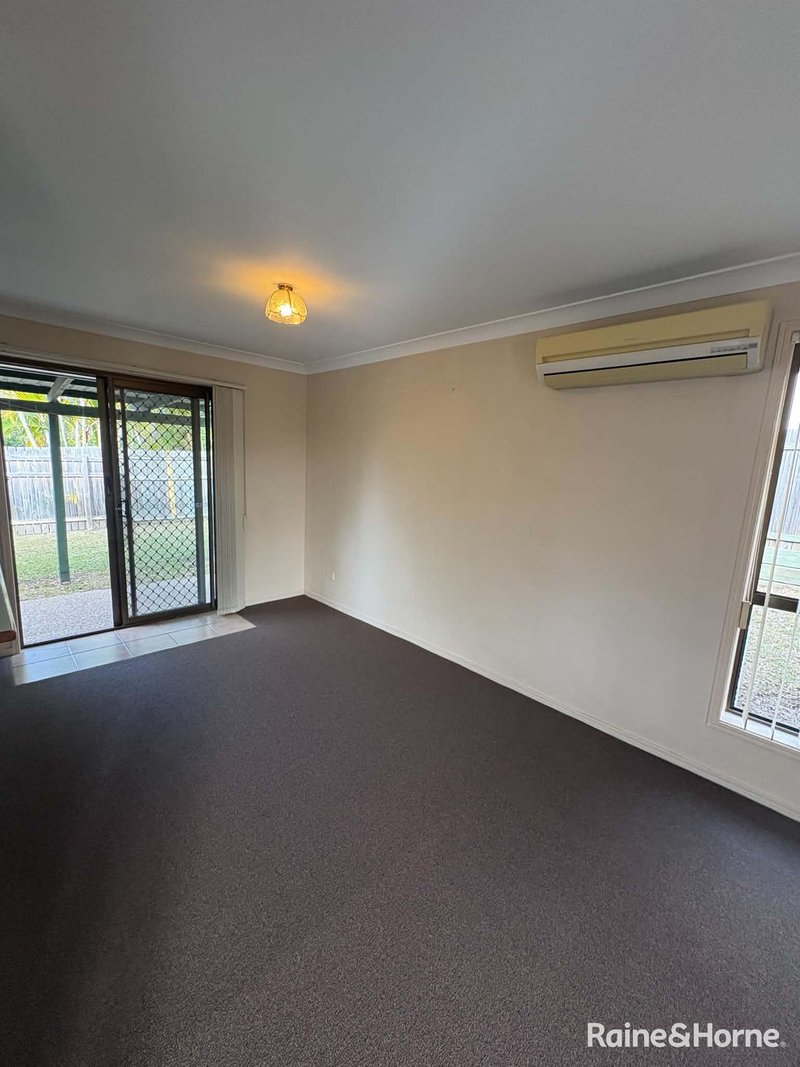 Photo - 1/3 Hanley Way, Goodna QLD 4300 - Image 5