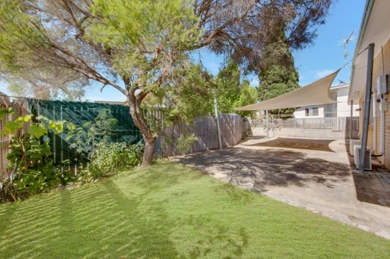 Photo - 13 Hansen Crescent, Clinton QLD 4680 - Image 16