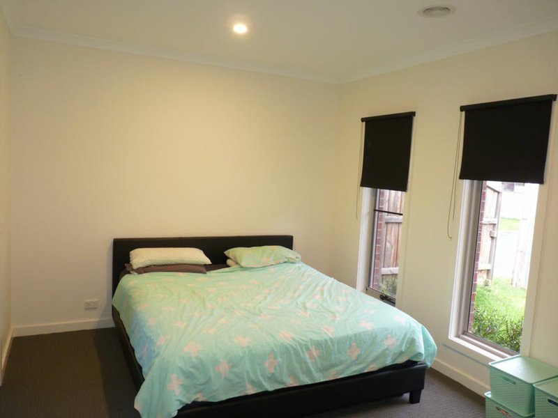 Photo - 13 Hansford Close, Kilsyth VIC 3137 - Image 5