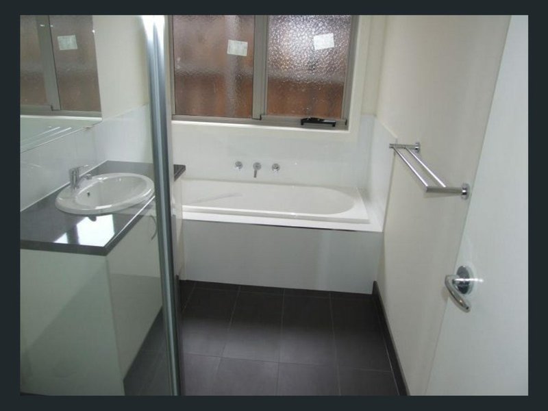 Photo - 13 Hansford Close, Kilsyth VIC 3137 - Image 8