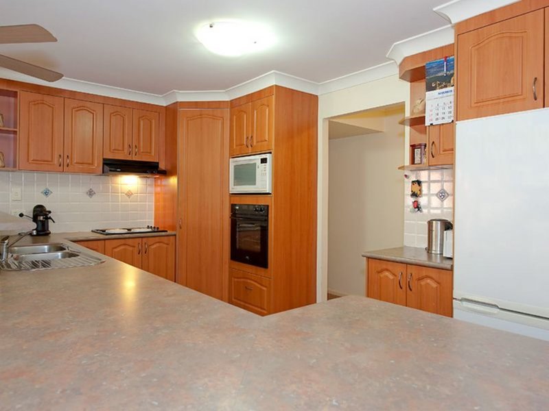 Photo - 13 Hansford Street, North Lakes QLD 4509 - Image 5