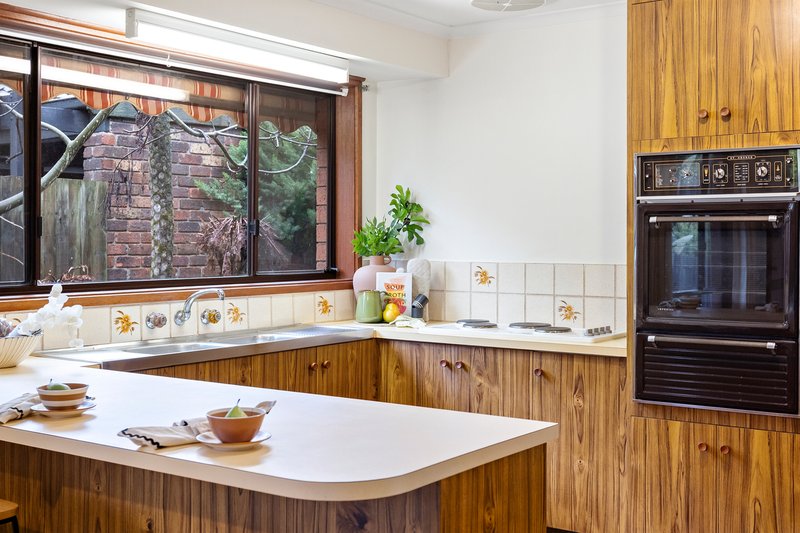 Photo - 13 Harewood Close, Boronia VIC 3155 - Image 3