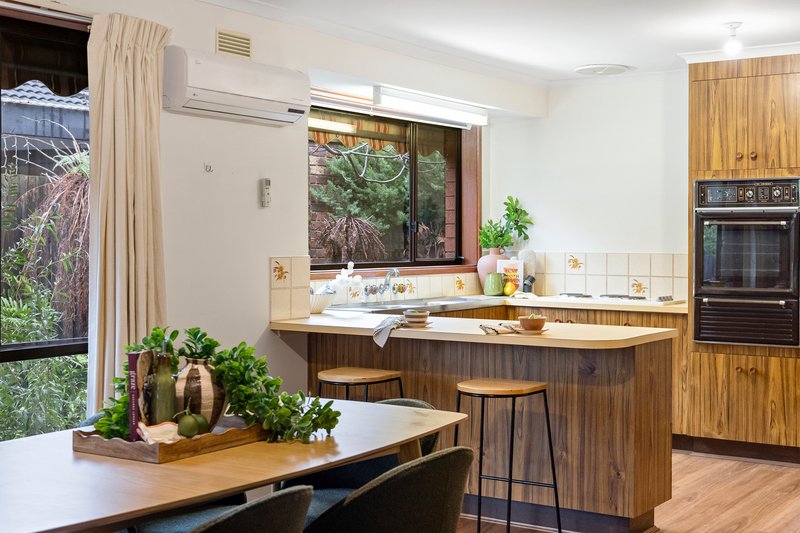 Photo - 13 Harewood Close, Boronia VIC 3155 - Image 5