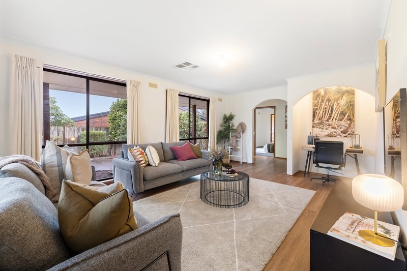 Photo - 13 Harewood Close, Boronia VIC 3155 - Image 9