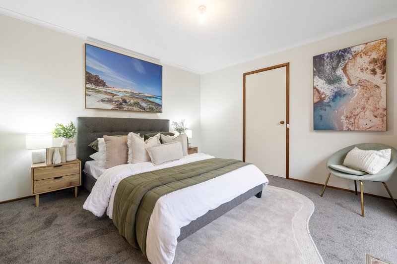 Photo - 13 Harewood Close, Boronia VIC 3155 - Image 11