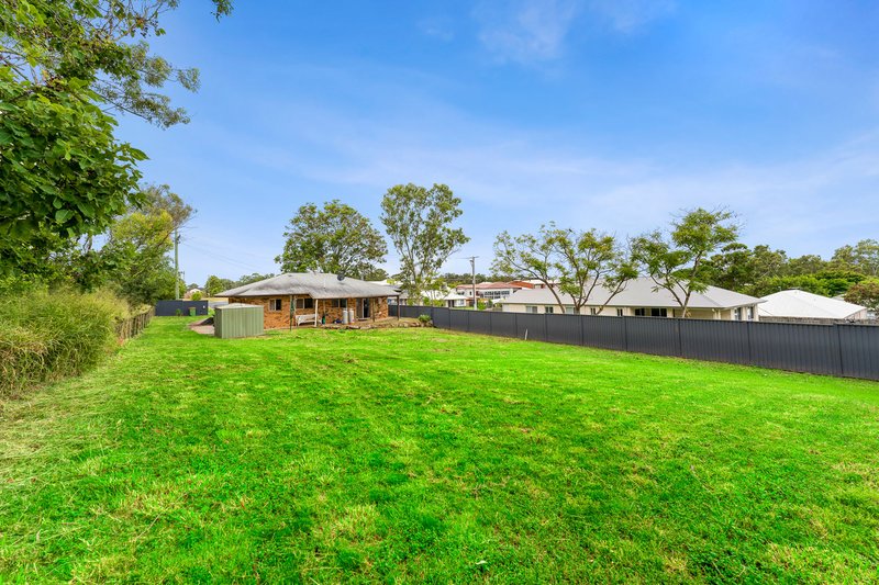 Photo - 13 Harris Street, Bellbird Park QLD 4300 - Image 11