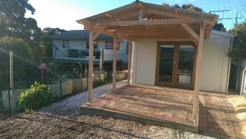 Photo - 13 Harvey Ave , Victor Harbor SA 5211 - Image 12