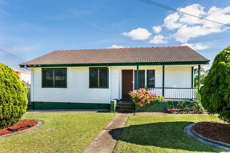 13 Harvey Street, Warilla NSW 2528