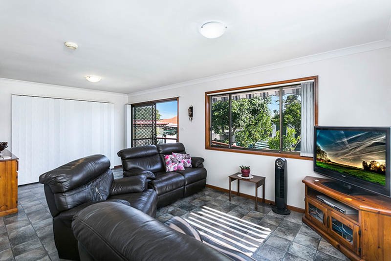 Photo - 13 Harvey Street, Warilla NSW 2528 - Image 3