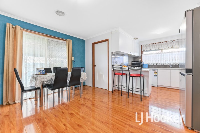 Photo - 13 Hawking Avenue, Hampton Park VIC 3976 - Image 3