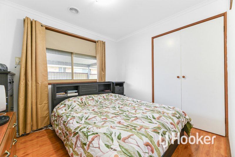 Photo - 13 Hawking Avenue, Hampton Park VIC 3976 - Image 6