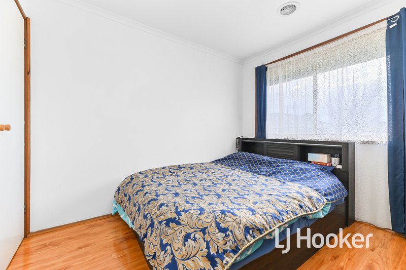 Photo - 13 Hawking Avenue, Hampton Park VIC 3976 - Image 7